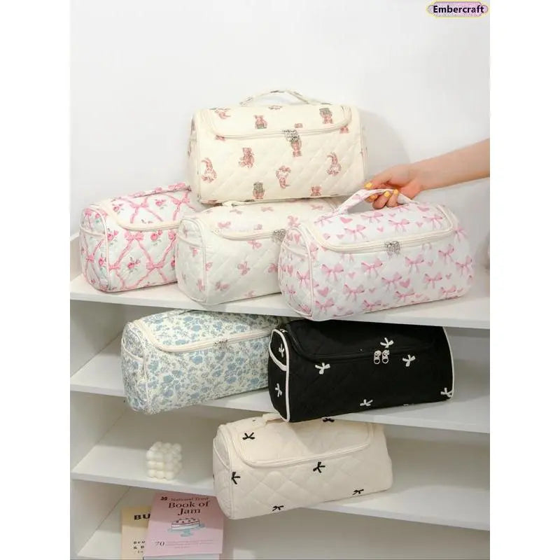 Quilted Travel Makeup Organizer