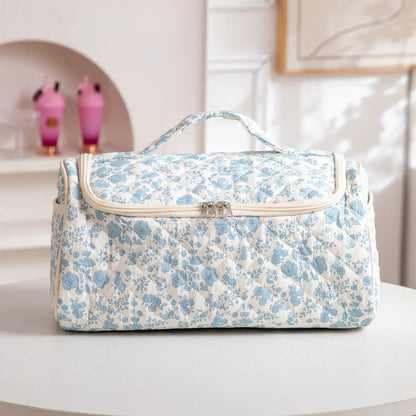 Quilted Travel Makeup Organizer