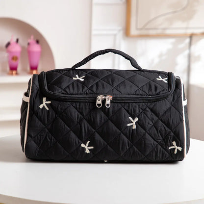 Quilted Travel Makeup Organizer